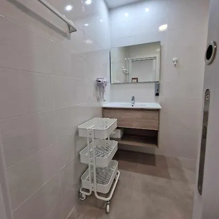 Moderno Apartamento 4 En Calle Marmoles Málaga Exterior foto